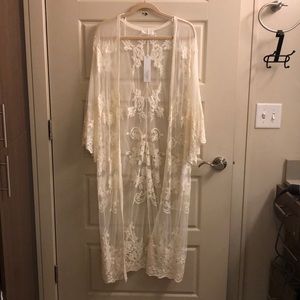 Brand new lace embroidered duster